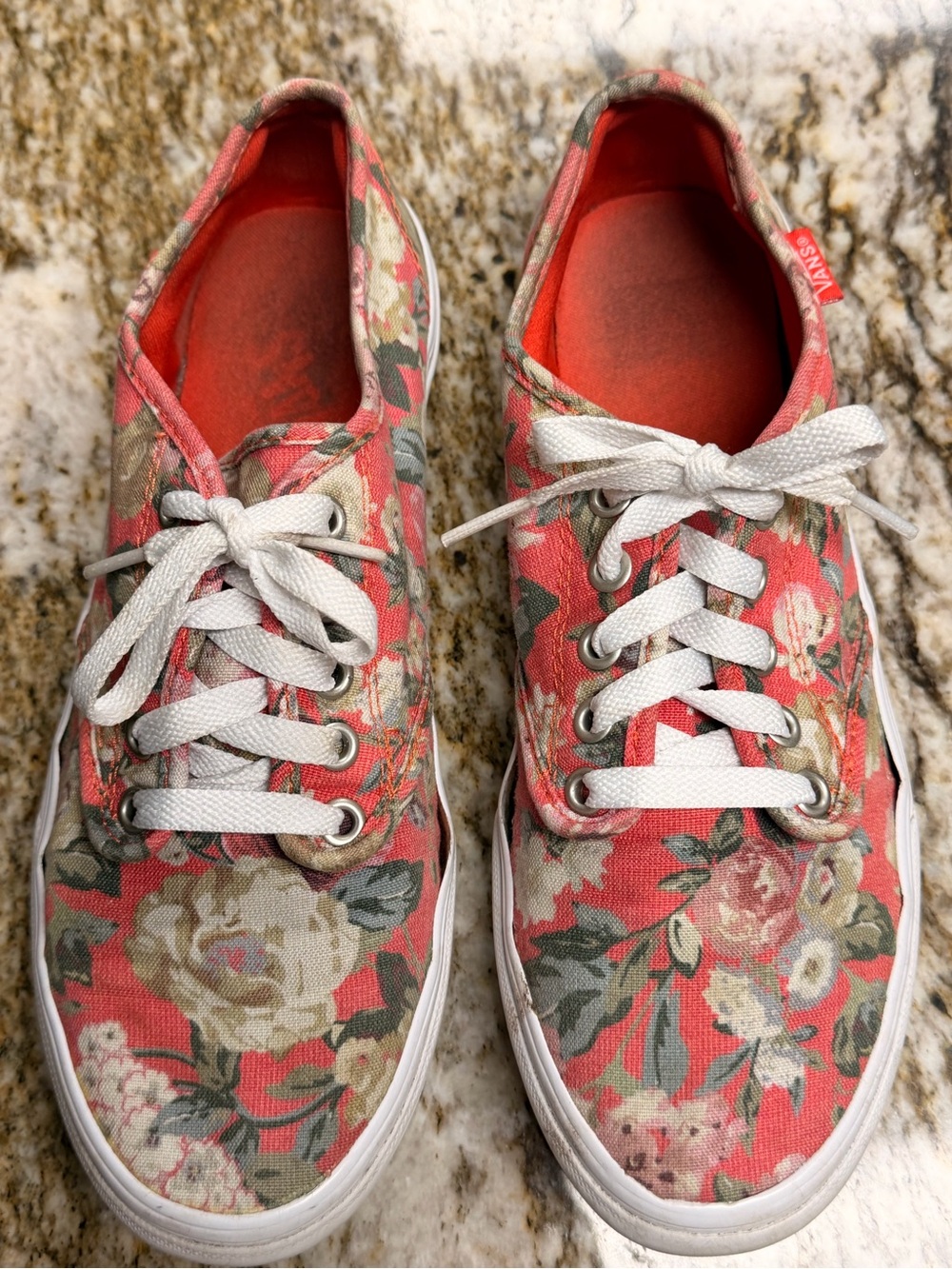 VANS Women’s Size 8.5 Coral with Floral Print Canvas Lace-Up Sneakers - Picture 2 of 13